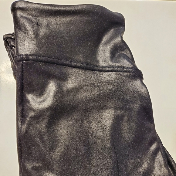 SPANX Faux Leather Edgy Moto Leggings Size small Fall Closet Staple - Picture 15 of 15